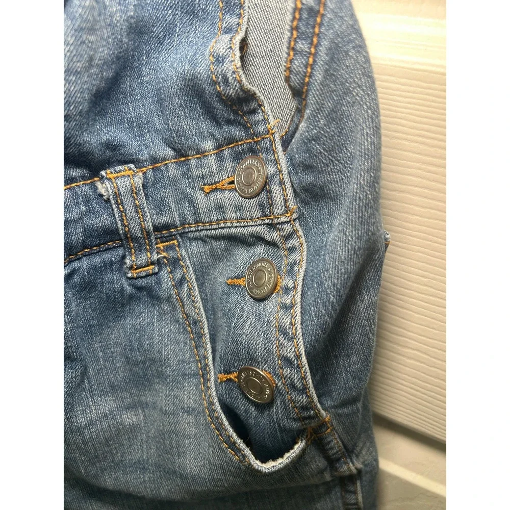 Almost Famous Distressed Overalls Shorts Shortalls Adjustable Size 5 Medium Wash
